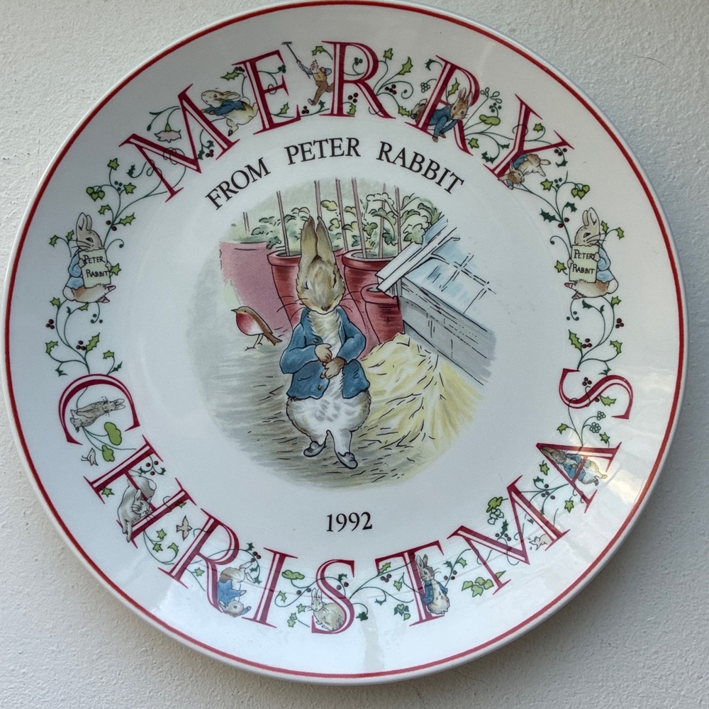 Wedgwood Vintage Peter Rabbit Merry Christmas Plate